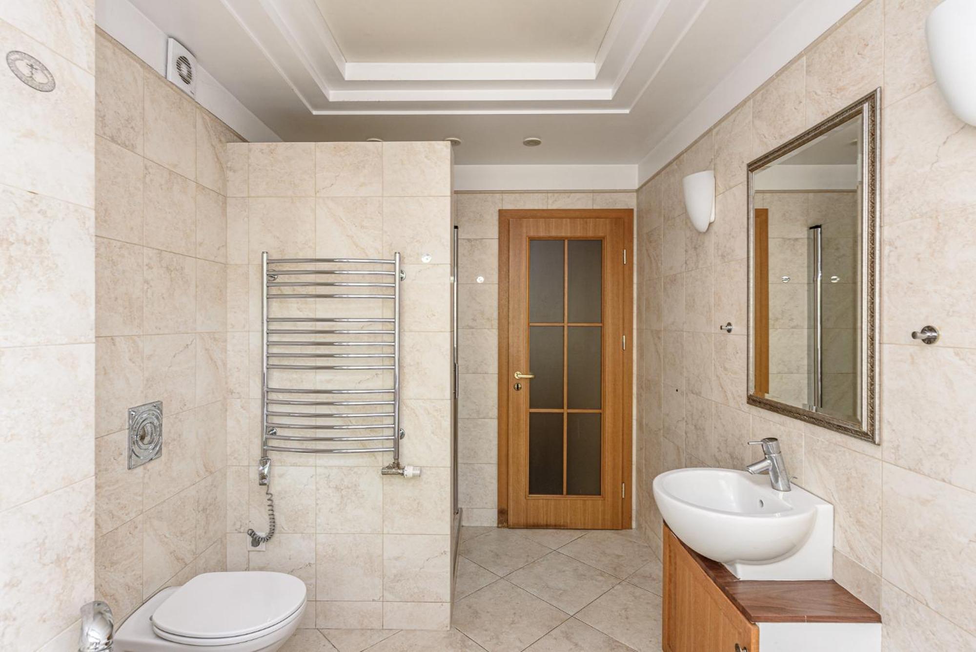 Jacuzzi Apartments X Free Parking X Self Check-In 24X7 By H&H VNO Exterior foto