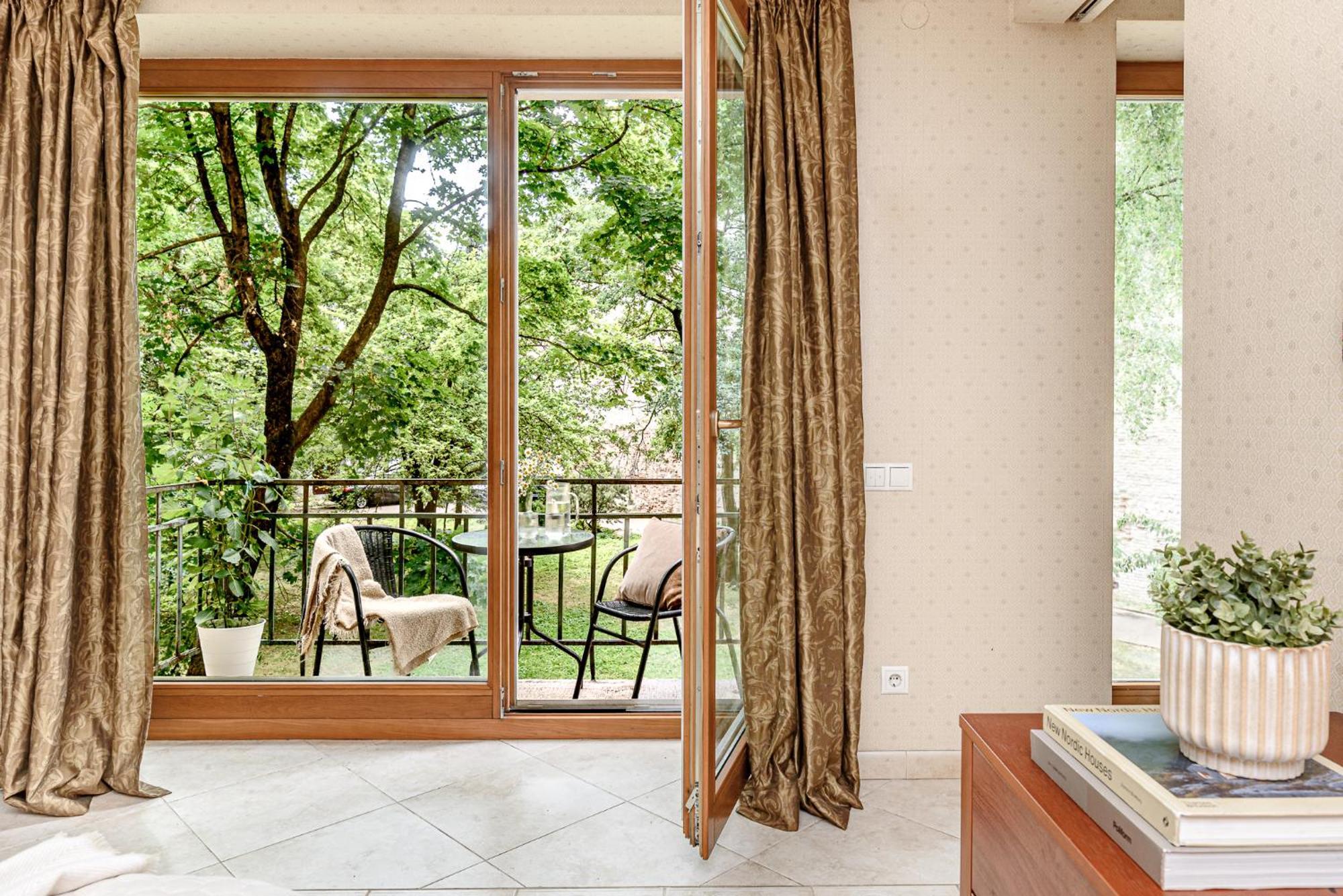 Jacuzzi Apartments X Free Parking X Self Check-In 24X7 By H&H VNO Exterior foto